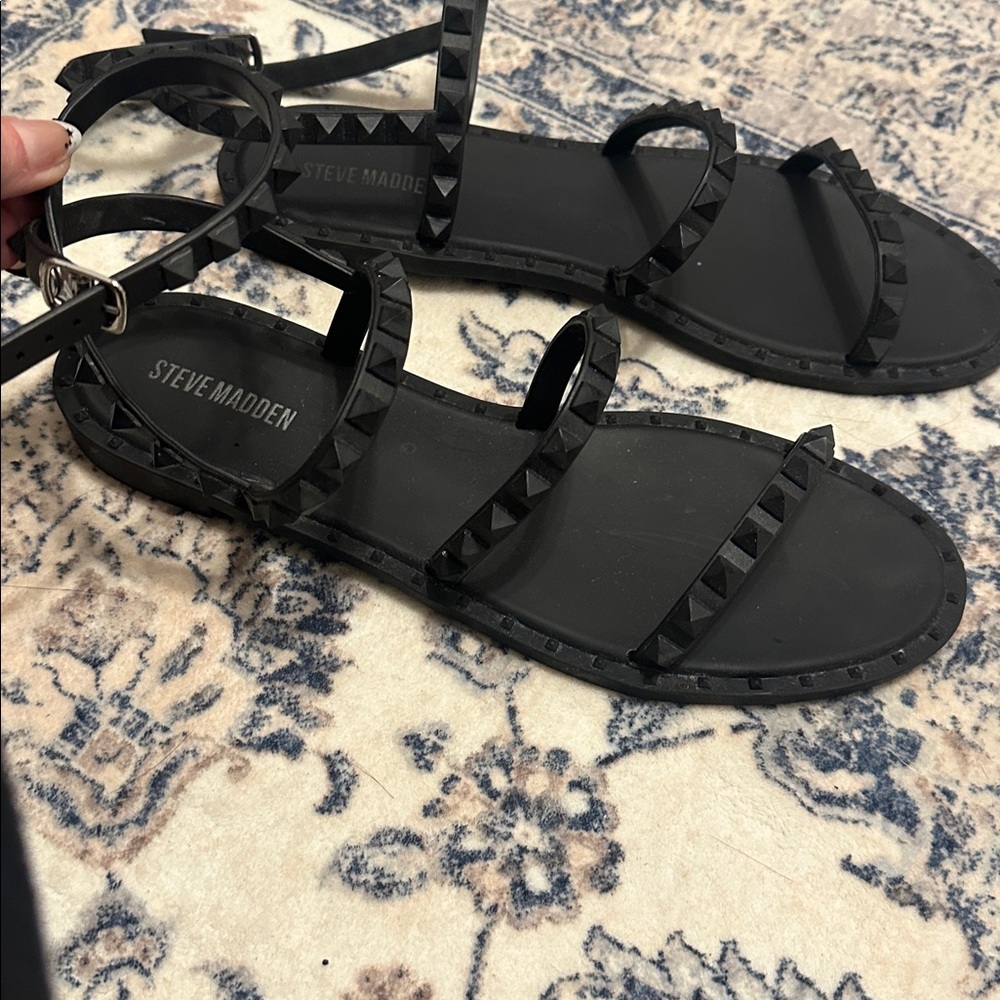 Steve Madden Black Strappy Ankle Sandals Size 9